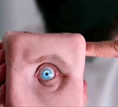 This eye cube