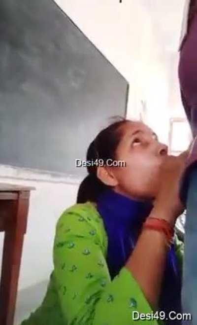 Aisi mam toh hum bhi deserve karte hain [18+]