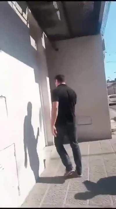 Jujuy, un empleado del Banco Nación insulta a jubilados que se quejaban por las demoras: 