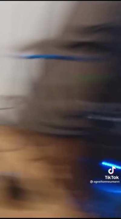 Mu?qui?nha? Vazo o vídeo do 4Lan filho de crente na igreja