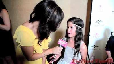 Cutest interaction ever between Jenna and a woman