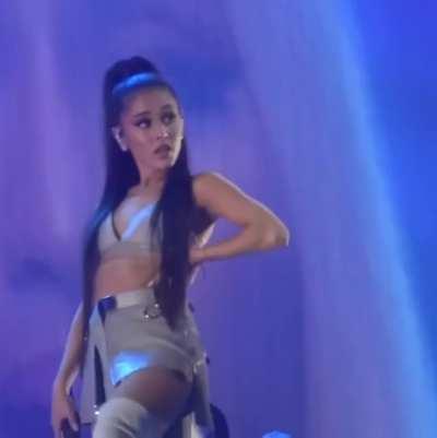 Dangerous Woman Tour (GFY)