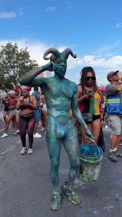 They Wild’N On The Parkway.