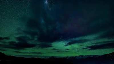 Time Lapse of Milky Way, Clouds, & Airglow - 29 May 2022
