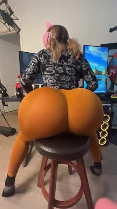 Cherrybarbieeee_ (@Cherrybarbieeee_)