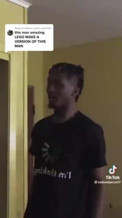 A MAN HAS FALLEN INTO THE RIVER IN LEGO CITY‼️