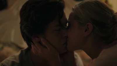 Lili Reinhart Riverdale S05 E03