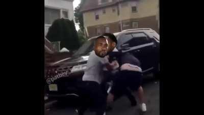 ANOTHER WIN TO TIE THE SERIES AT 2-2. KEEP THE FOOT THE GAS. CLIPPERS WIN!!!!!!!!!!!!!!