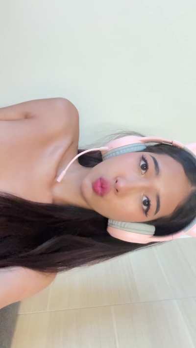 I may be small but I can take you on for sure
