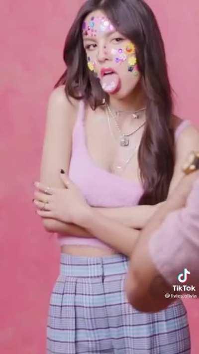 she is stunning 💘✨