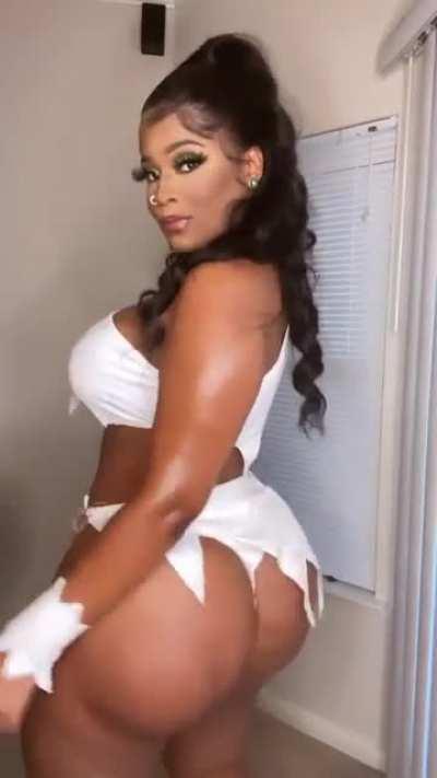 Jayla Page (@jaylapaige_)