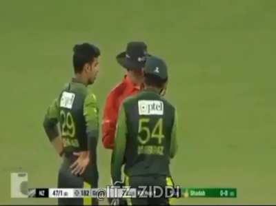 Saifi Vs Guptill😳