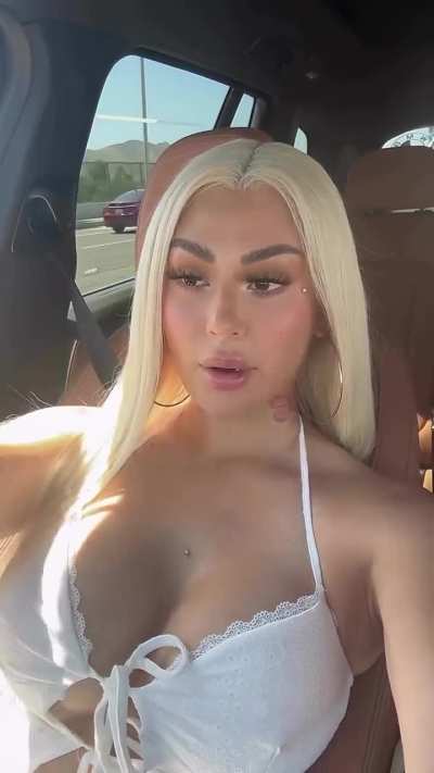 Stunning ✨️✨️