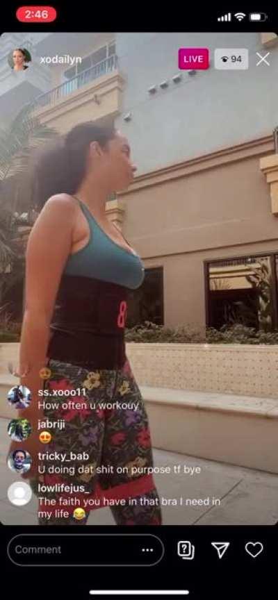 Her nip slip was right before I recorded 🤦🏾‍♂️ Did anyone record everything?!?!