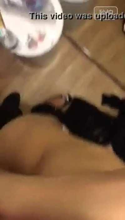 Chinese couple in a UNIQLO dressing room