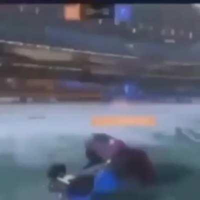 Bunu hiç paylaşmak istemezdim :q