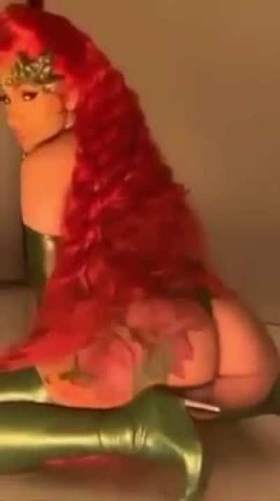 Cardi B juicy ass