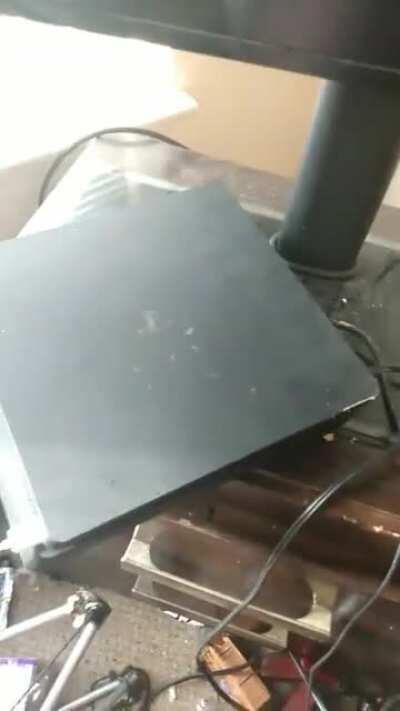 My ps4 fan is sping a lot on the title screen of doom eternal