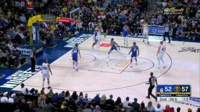 [Highlight] Jamal Murray with the tough reverse layup through contact