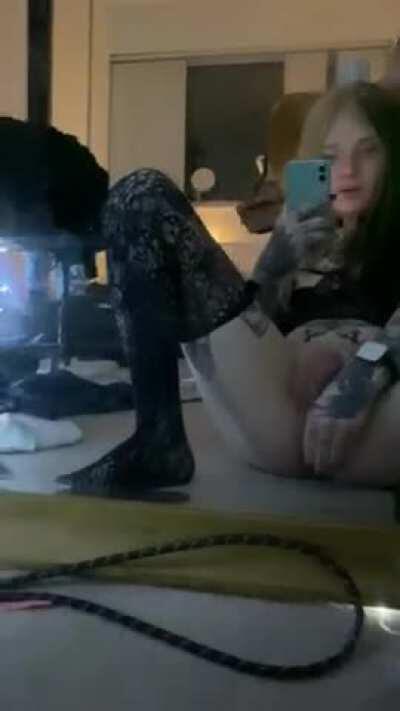 Late night butt plug fun ✨