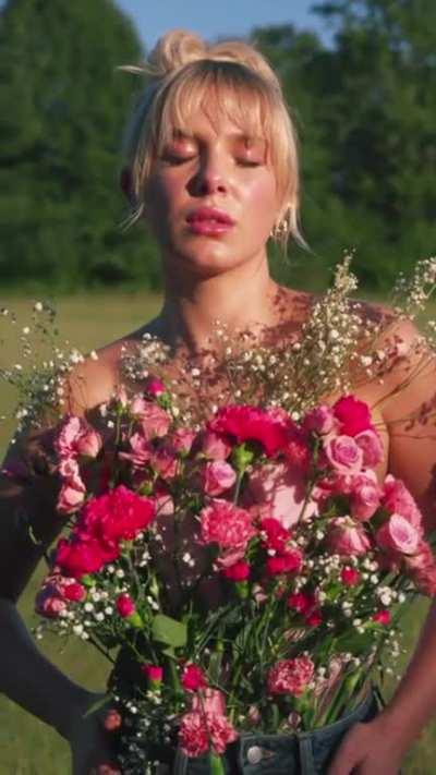 Millie is just such a tease! GOD DAMN 😍🔥