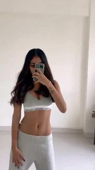 God damn..she's killin it 🔥