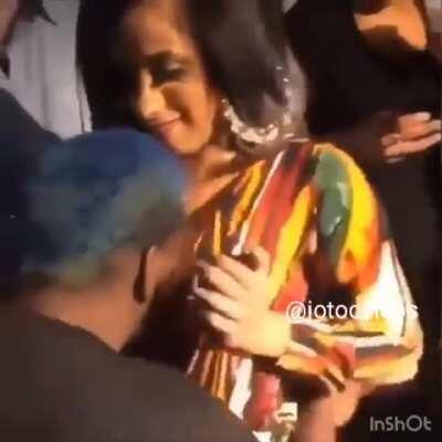 Cardi B knows how to make a fan happy