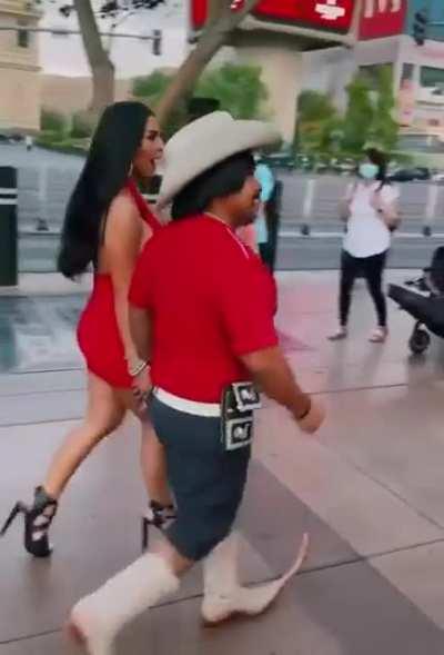 Cuando se tiene todo el pegue!! 😮