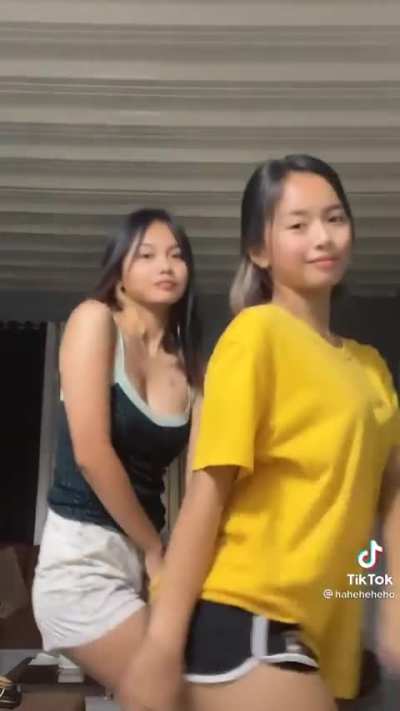 @swtrolyy @ikeu (Tupaz Sisters)