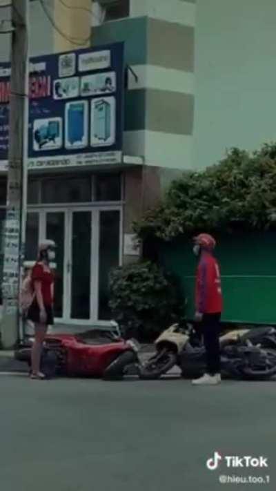 Increíble batalla de usuarios de stands 😲😨😲!!