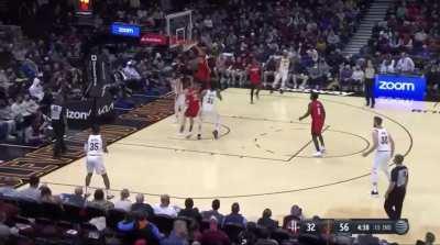 [Highlight] Rubio gets his 8th assist early with a sweet one-handed dot to Okoro for the corner three