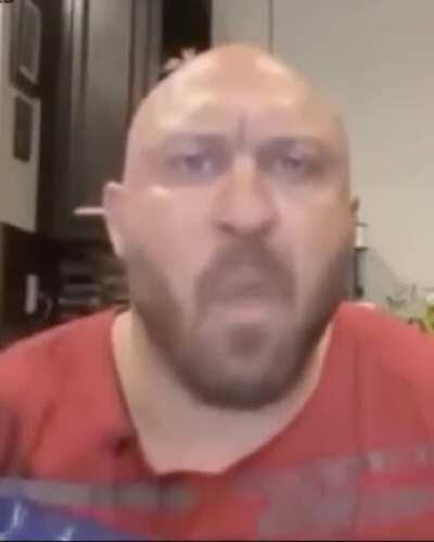 yo esperando a que una mujer sea graciosa: