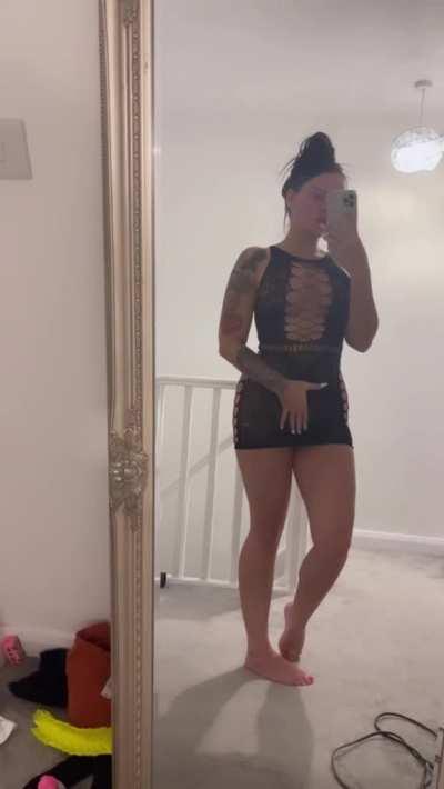 Was changing my outfit and got really horny, what should I do ?