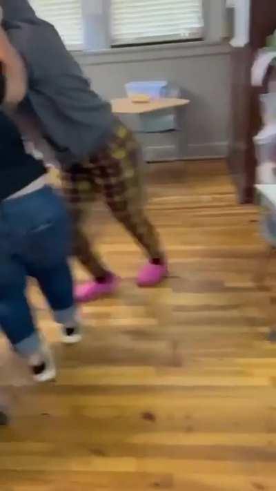 Girl started slap boxing at the end 🤣