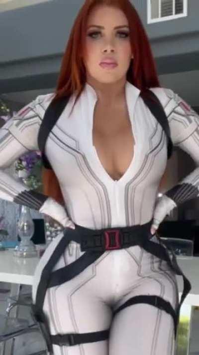 Amanda Nicole White Widow