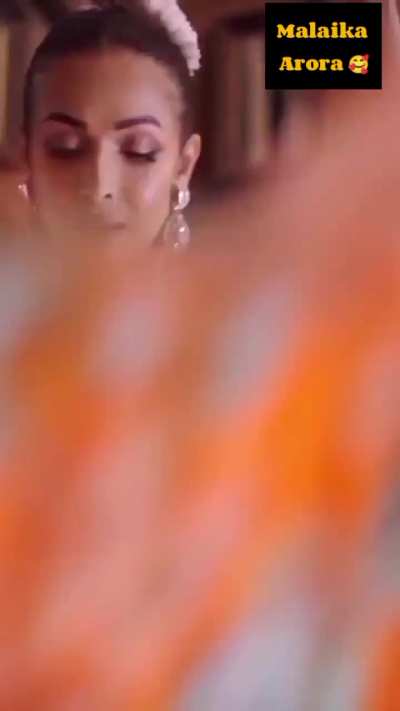 Malaika Arora Glamourous Look Photoshoot 😍