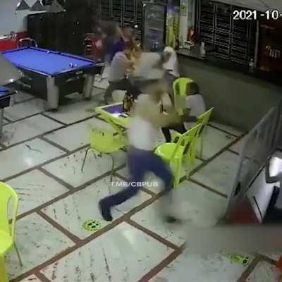 Robbing a Billiards club in Brazil is not that easy.