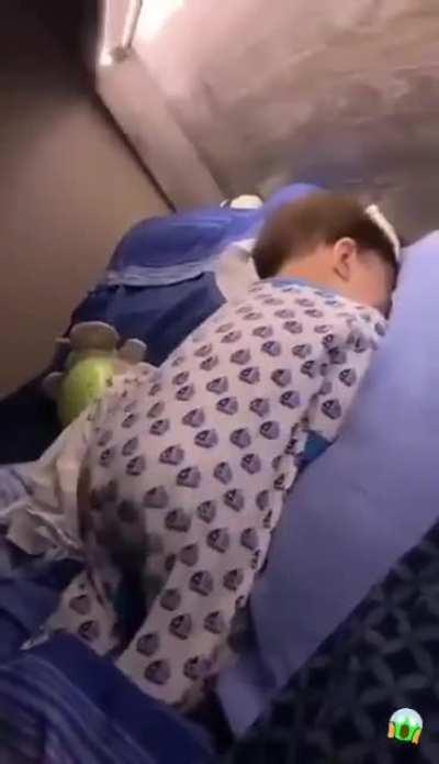 Mais um q foi pego coçando o pau #MeDeixaCoçarOPauPorra