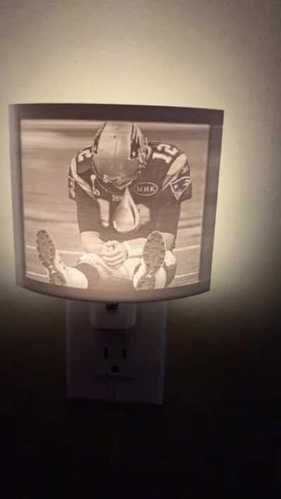 My fiancée is a die hard broncos fan, I made her this fancy night light.