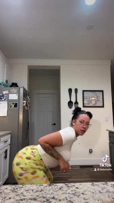 Caramel Apple Milkshake 