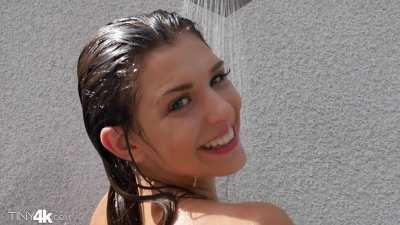 Leah Gotti gets drenched under the shower