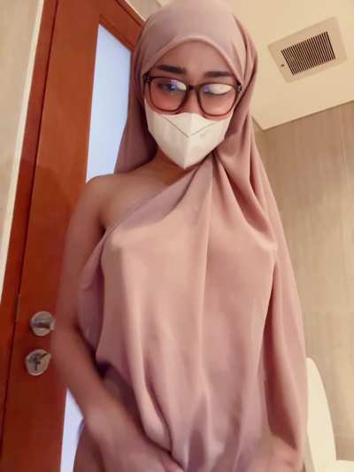 What's one thing you'd surely do if you have a girl friend that's horny everyday?