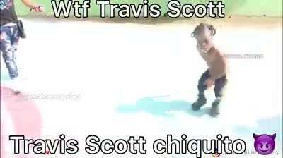 Travis chiquito 🥺