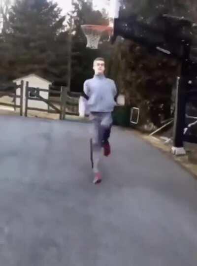 Running away from Jason be like