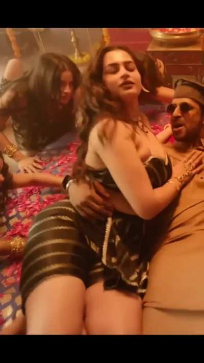 I'm still sad that Ayesha Khan did not get at least an Oscar nomination for this performance 😔