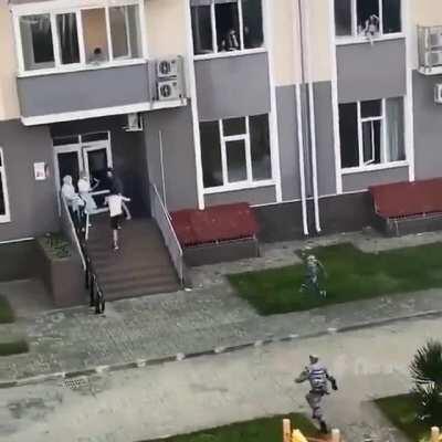 Somewhere in Russia, this funny guy is taunting the police and running from them