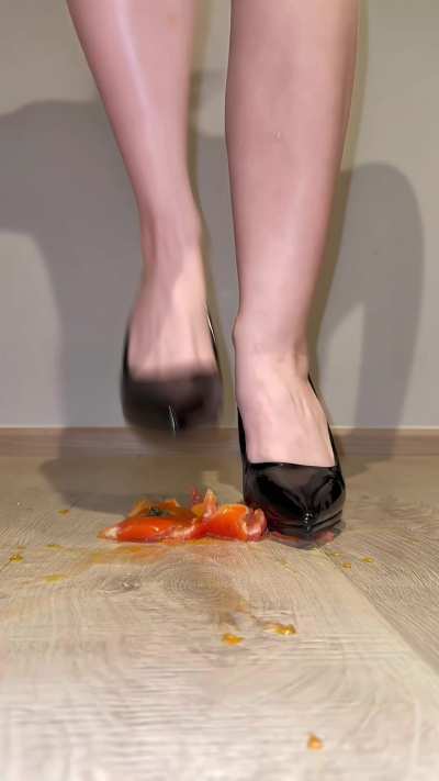 The Poor Tomato Got Destroyed