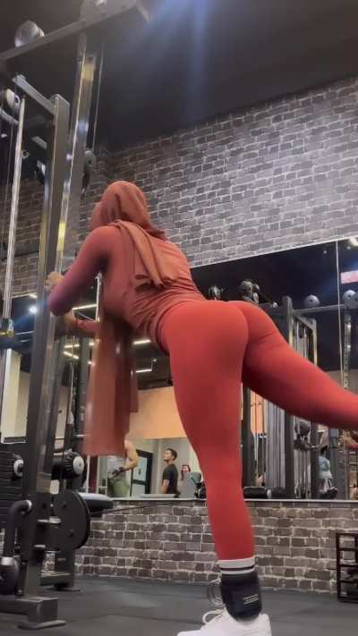 Oklinfia on 🔥🔥🔥🍑🍑