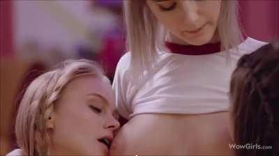 Tits for dinner 🤤