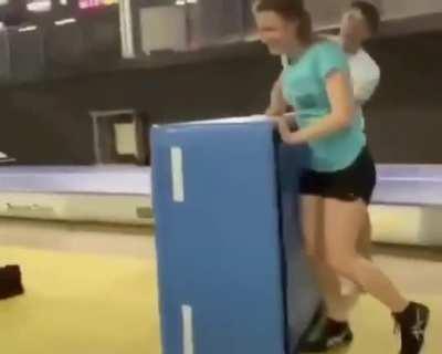 HMC while i hurdle this